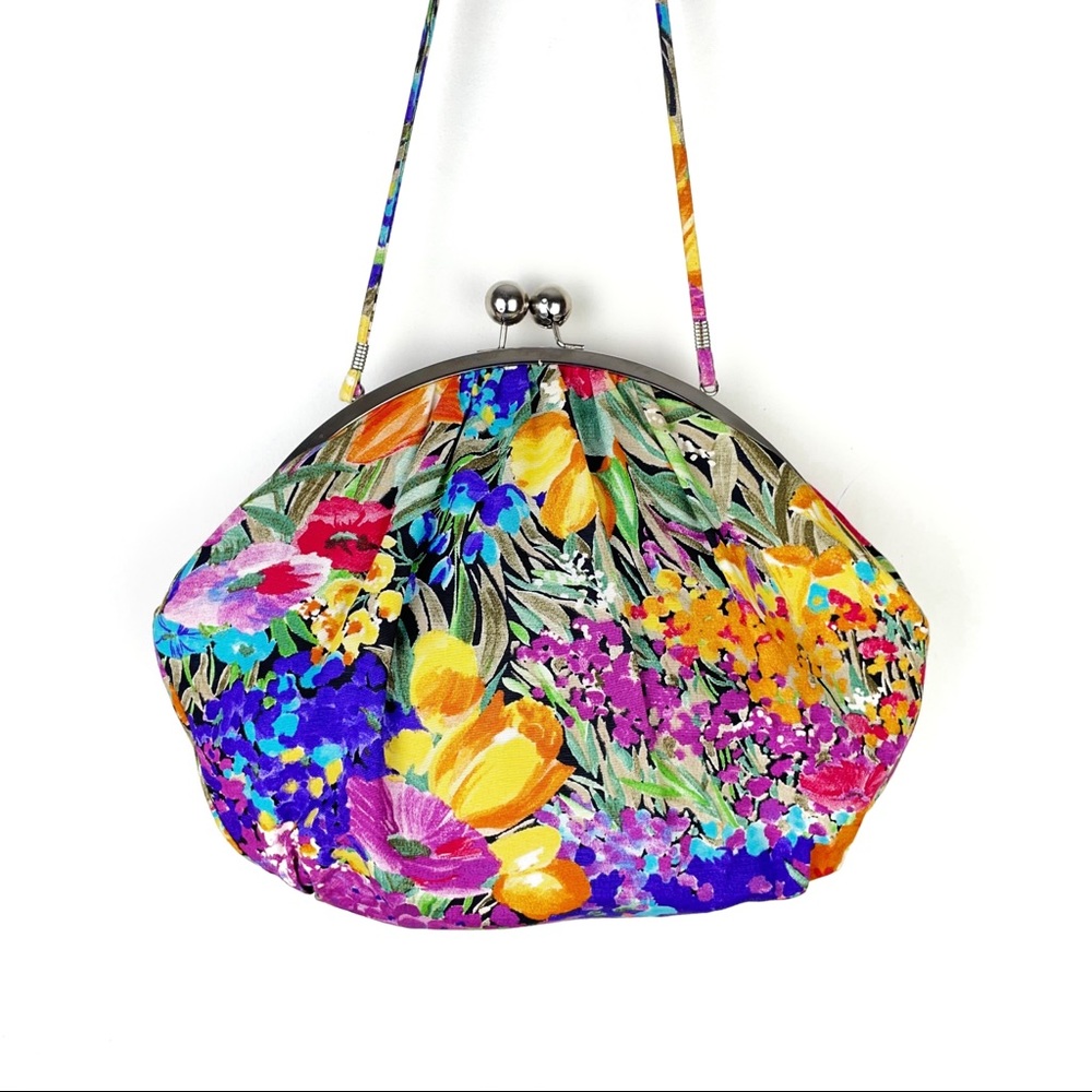 Vintage Floral Print Clasp Long Strap Bag